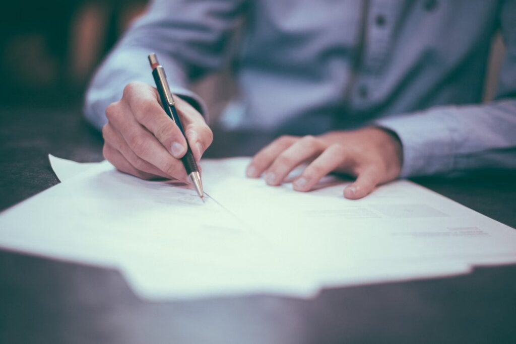 Arizona condo association buildings requiring HOA insurance coverage