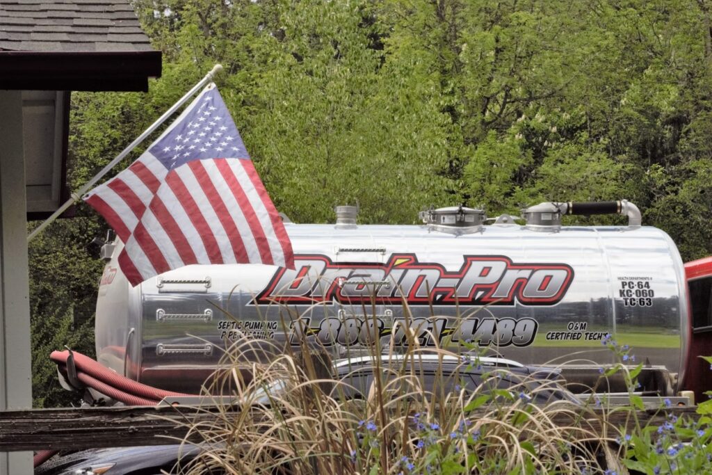 Mesa Arizona plumbing truck with commercial auto insurance coverage