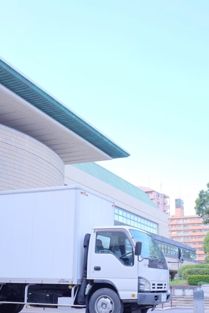 commercial box truck used by an Arizona business